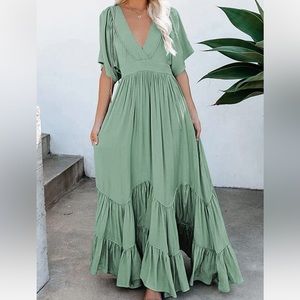 Green Maxi Dress with Bat Wings and ruffles